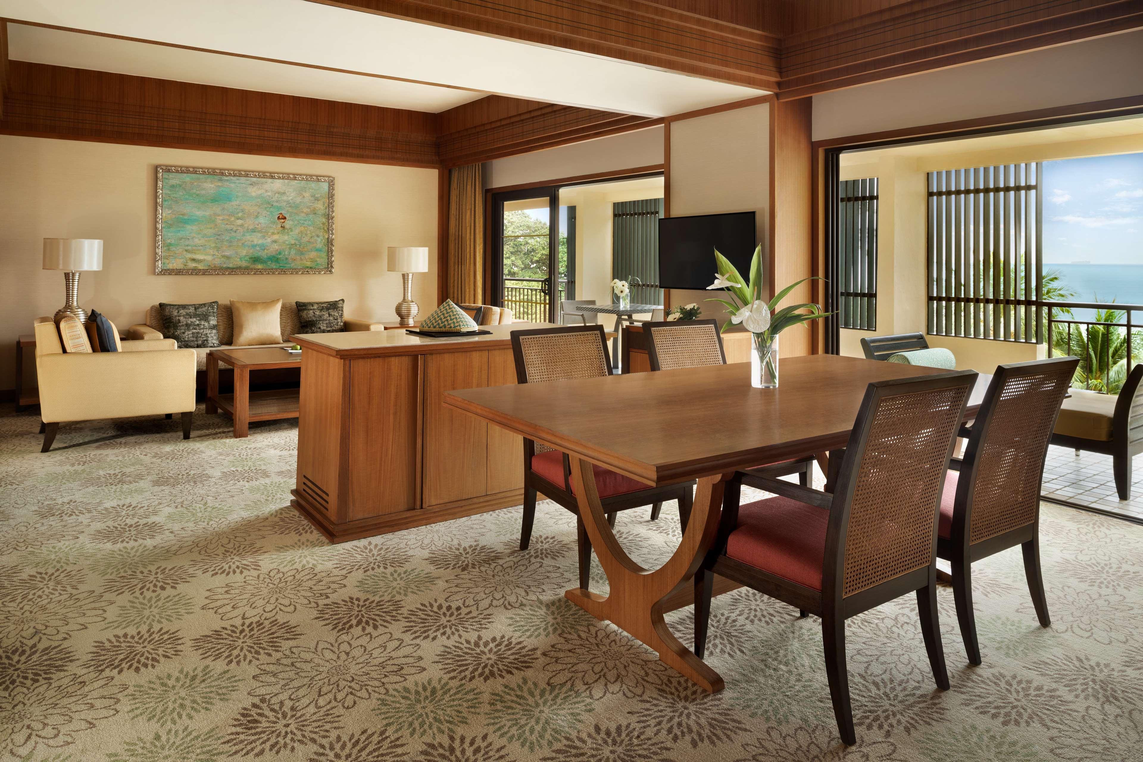 Shangri-La Rasa Sayang, Penang Batu Feringgi Ngoại thất bức ảnh A suite at the Four Seasons Resort Maui